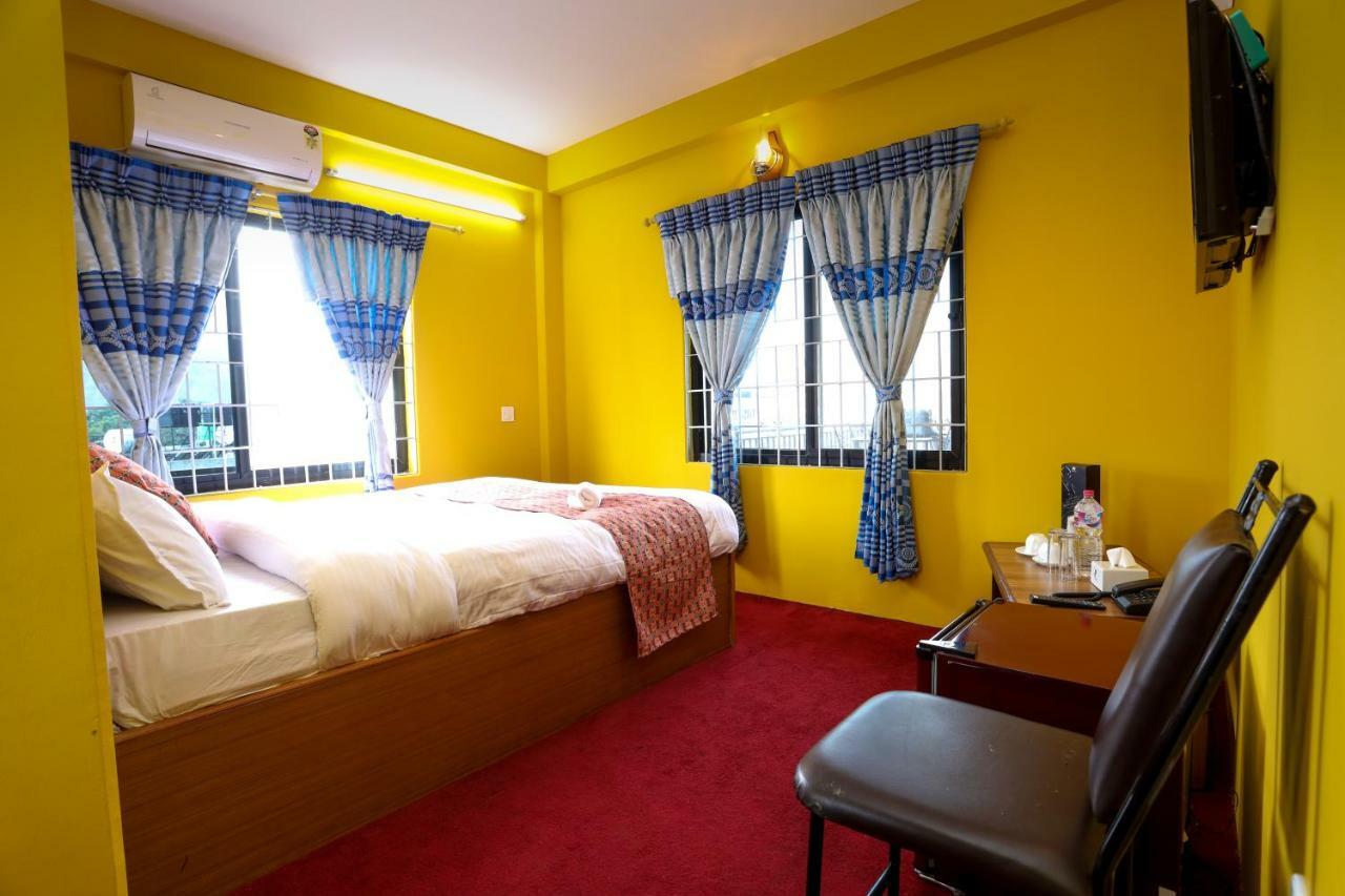 פוקהרה Hotel Blue Magnet מראה חיצוני תמונה