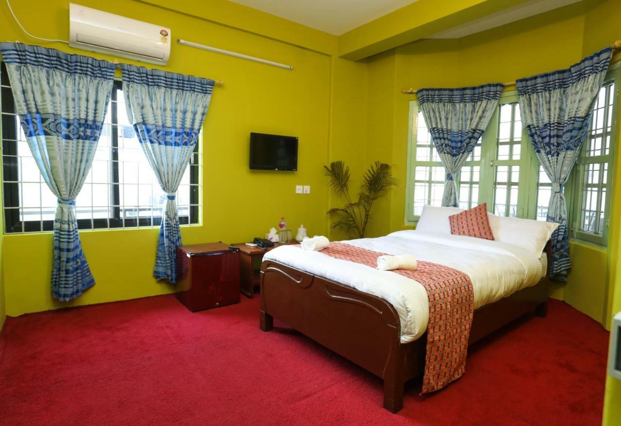 פוקהרה Hotel Blue Magnet מראה חיצוני תמונה